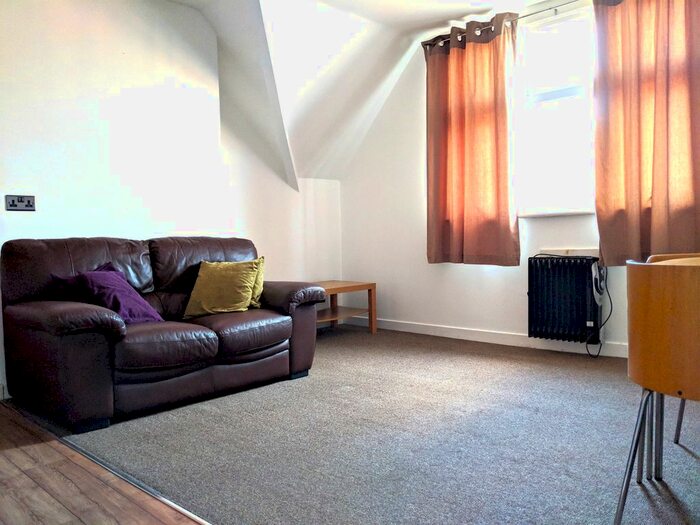 1 Bedroom Flat To Rent In Derby Road, Nottingham, NG1