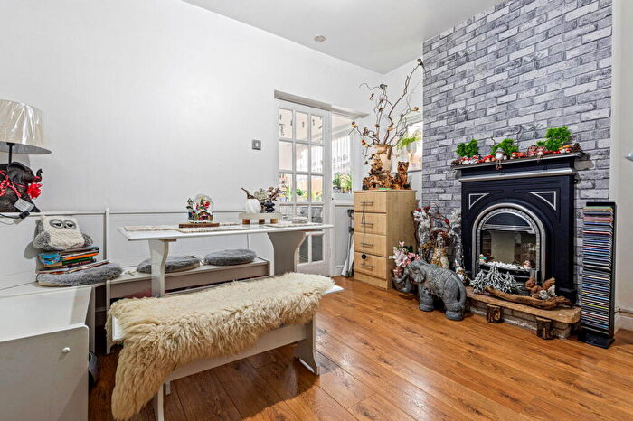 2 Bedroom Semi-Detached House For Sale In Park Road, Coalville, LE67