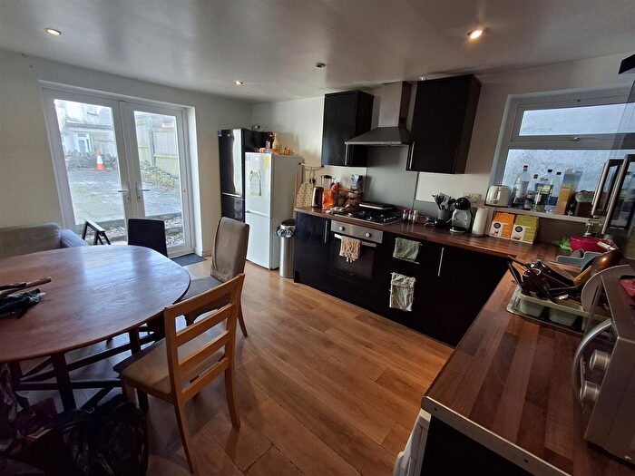 5 Bedroom Property To Rent In Cathays Terrace, Cardiff, CF24