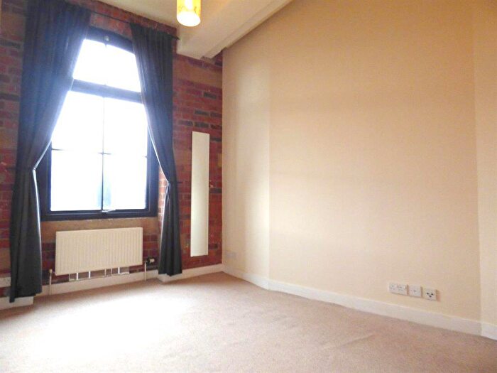 2 Bedroom Apartment To Rent In The Mill, The Locks, Bingley, BD16