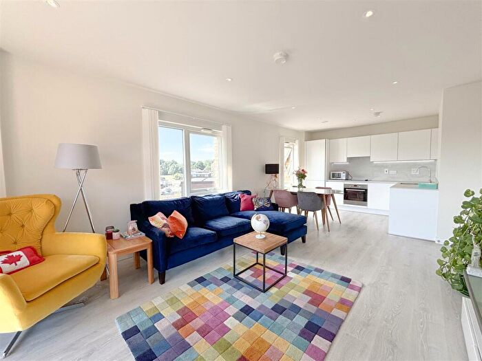 2 Bedroom House To Rent In Bittacy Hill, Millbrook Park, NW7