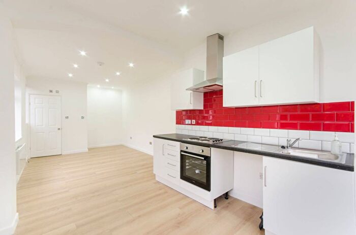 Studio To Rent In Rosslyn Crescent, Harrow, HA1