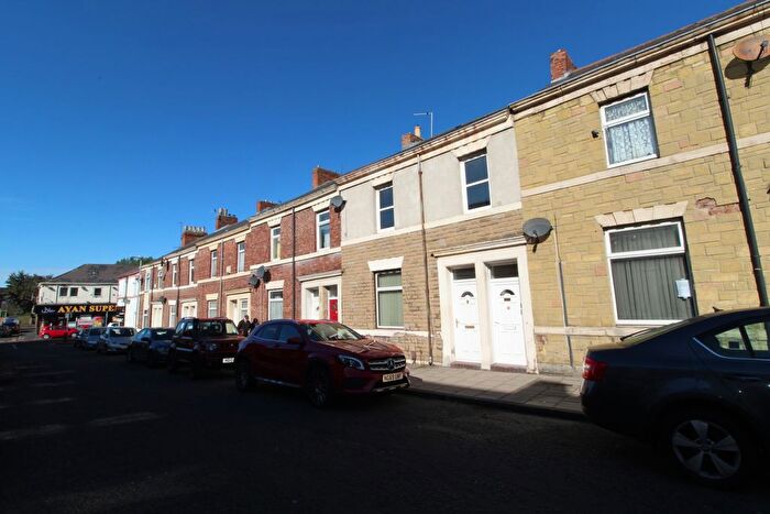 2 Bedroom Flat To Rent In Claremont South Avenue, Gateshead, NE8