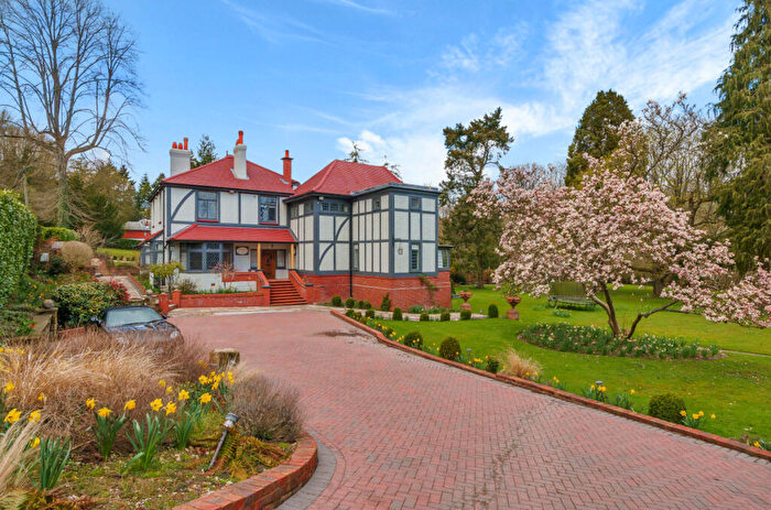 6 Bedroom Apartment To Rent In Butlers Dene Road, Caterham, CR3