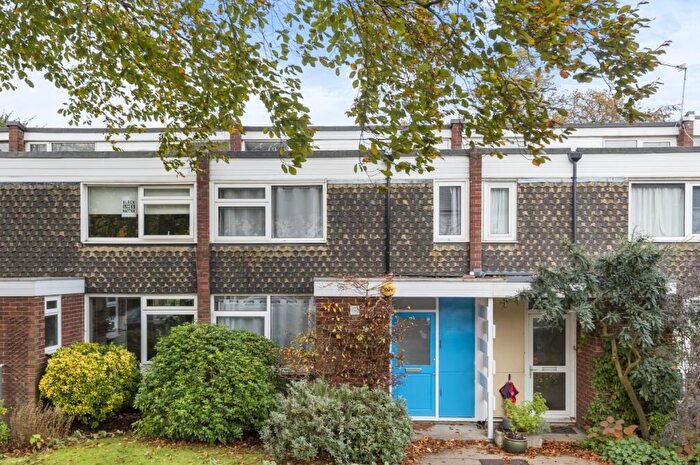 3 Bedroom Terraced House For Sale In Belmont Park, London, SE13