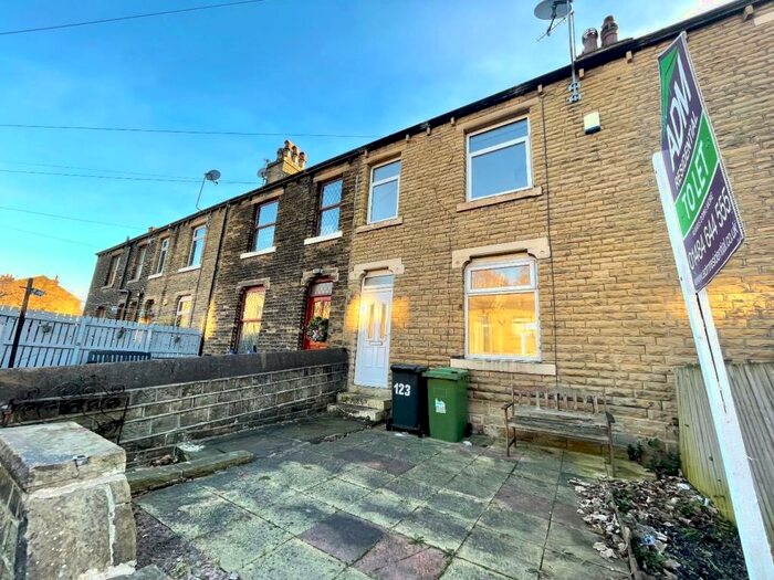 2 Bedroom Terraced House To Rent In Armitage Road, Huddersfield, HD3
