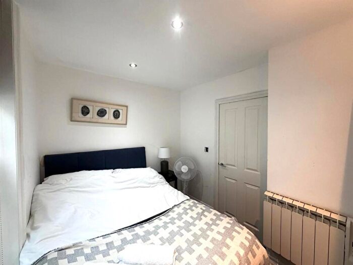 1 Bedroom Apartment To Rent In Bartholomew, Brighton, BN1