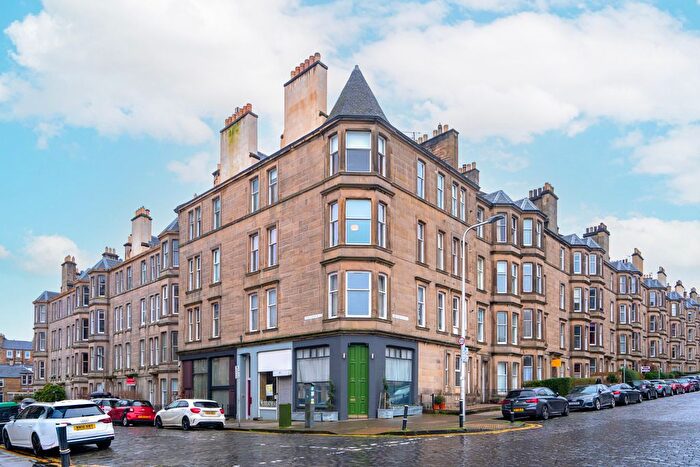 2 Bedroom Flat To Rent In Comely Bank Place, Edinburgh, EH4