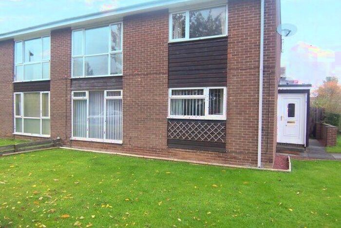 2 Bedroom Flat To Rent In Sherburn Village, Durham, DH6