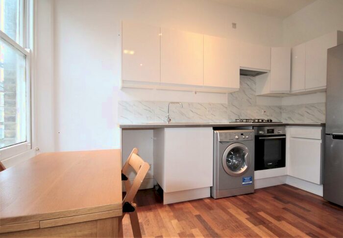 2 Bedroom Flat To Rent In Fairbridge Road, Archway, N19
