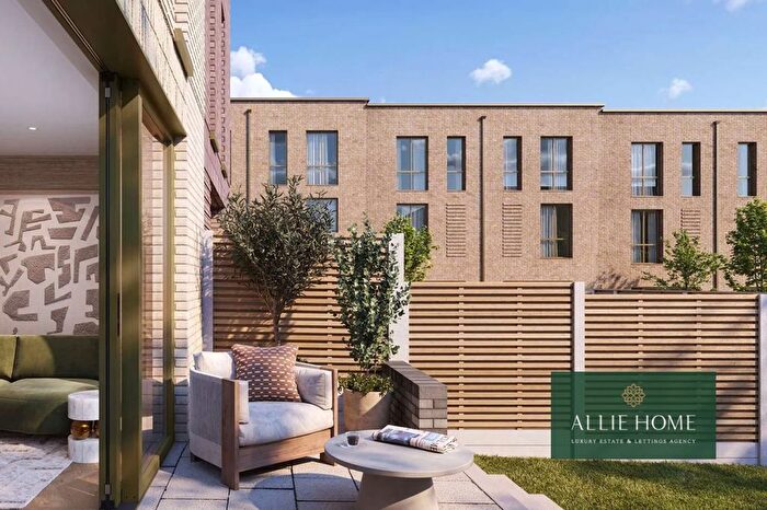 4 Bedroom Town House For Sale In Pegler Square, London, SE3