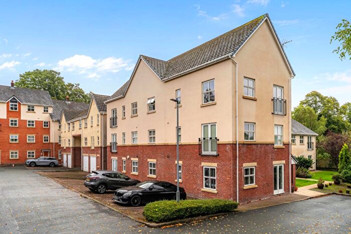 2 Bedroom Apartment For Sale In Clarendon Gardens, Bolton, BL7