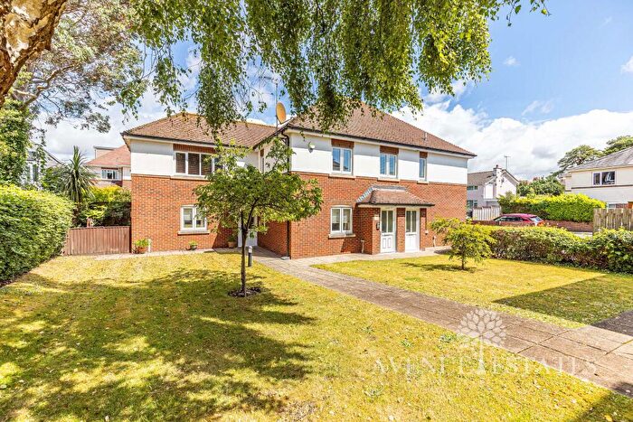 2 Bedroom Flat For Sale In Howard Road, Bournemouth, Bournemouth Christchurch Poole, BH8