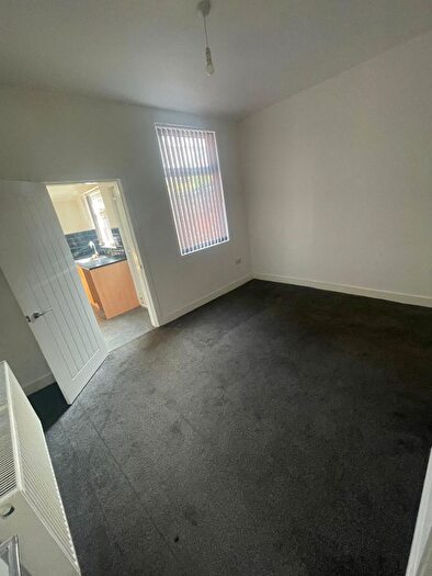 2 Bedroom Town House To Rent In Tennyson Street, Middlesbrough, TS1