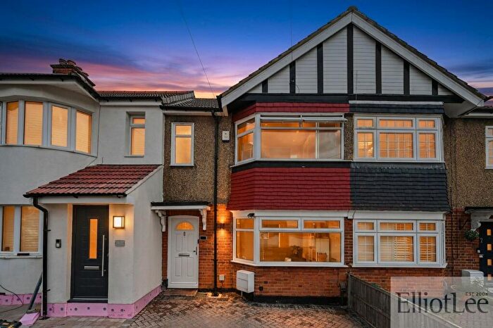 2 Bedroom Terraced House For Sale In Dawlish Drive, Ruislip, HA4