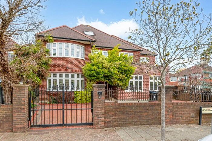 5 Bedroom Detached House For Sale In Rowdon Avenue, Willesden Green, London, NW10