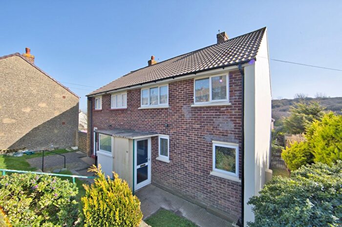 2 Bedroom End Terrace House For Sale In St. Davids Avenue, Dover, Kent, CT17