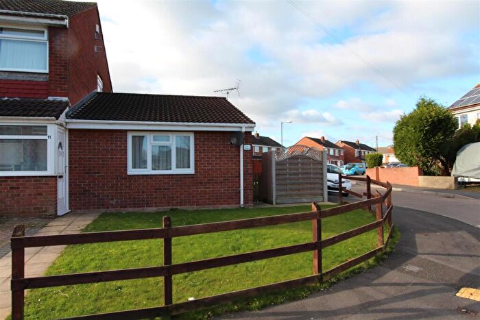 2 Bedroom Semi-Detached Bungalow To Rent In Swane Road, Bristol, BS14
