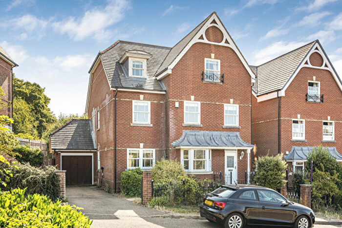 5 Bedroom Detached House For Sale In Newlands Crescent, Guildford, Surrey, GU1