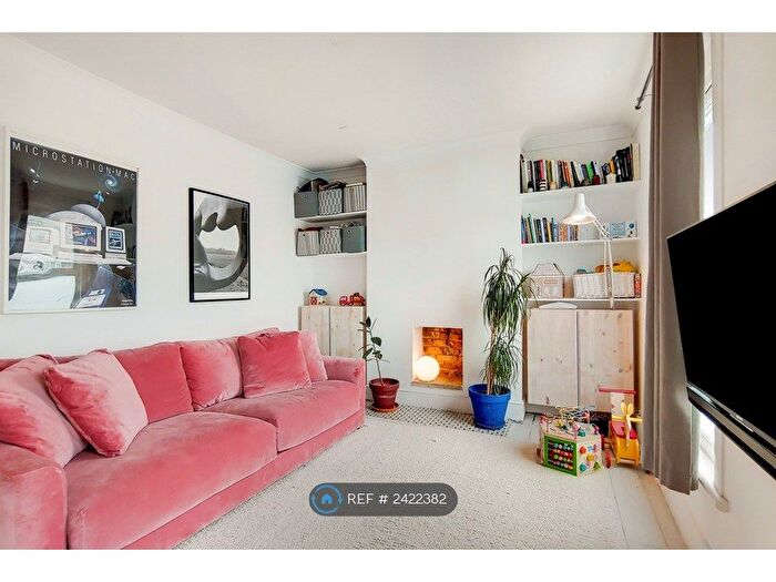 1 Bedroom Flat To Rent In Peckham, London, SE15