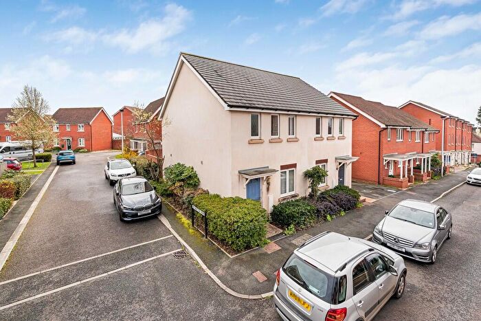 3 Bedroom Semi-Detached House For Sale In Henrys Run, Cranbrook, EX5