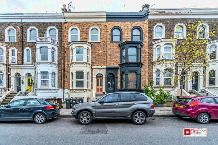 2 Bedroom Flat To Rent In Powerscroft Road, Lower Clapton, Hackney, E5
