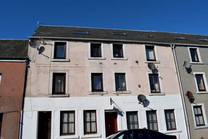 3 Bedroom Flat To Rent In High Street, Errol, Perth, PH2