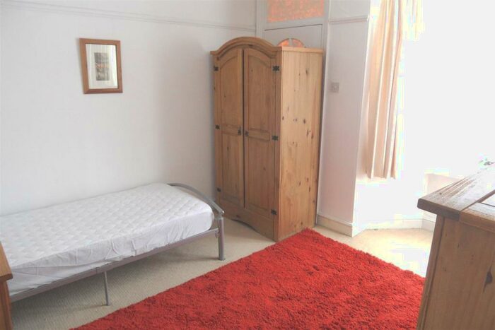 Detached House To Rent In South Parade - Room Peterborough, PE3