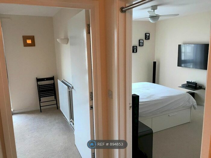 1 Bedroom Flat To Rent In Gascoigne Close, London, N17