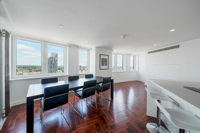 2 Bedroom Flat To Rent In Eagle Point, City Road, London, EC1V