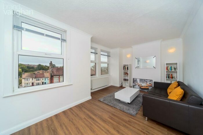 2 Bedroom Flat To Rent In Bear Road, Brighton, BN2