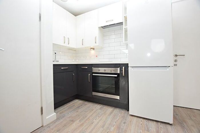 Studio To Rent In Dun Lane, Sheffield, S3