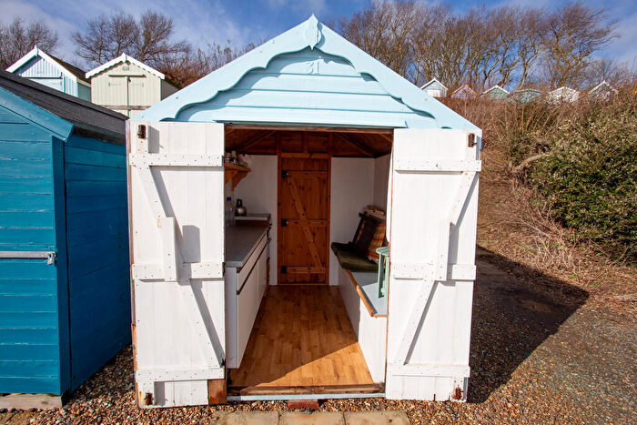 Chalet For Sale In Beach Hut Brackenbury Fort, IP11