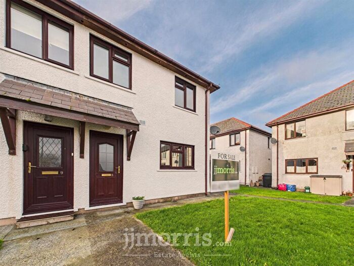3 Bedroom House For Sale In Fenton Court, Haverfordwest, SA61