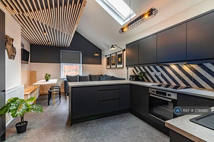 5 Bedroom Flat To Rent In Rose Grove, Beeston, Nottingham, NG9