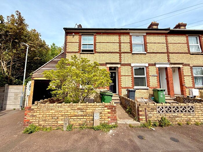 3 Bedroom End Of Terrace House To Rent In Bluett Street, Maidstone, ME14