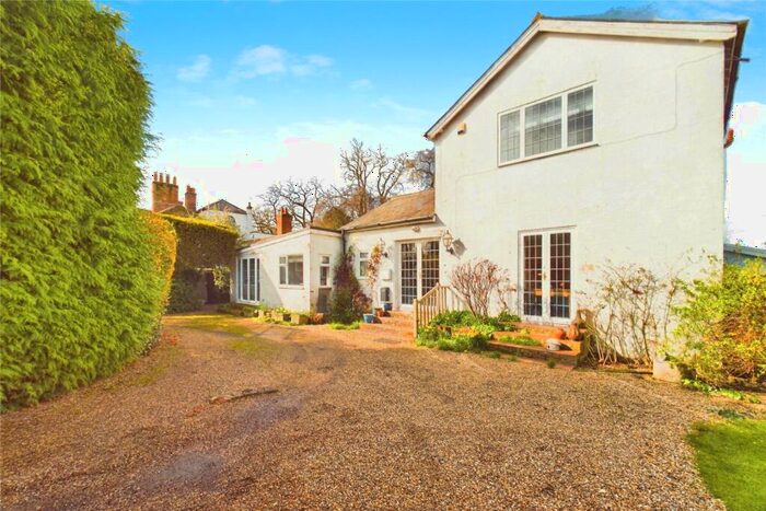 3 Bedroom Semi-Detached House For Sale In Church Lane, Burghfield Village, Reading, RG30