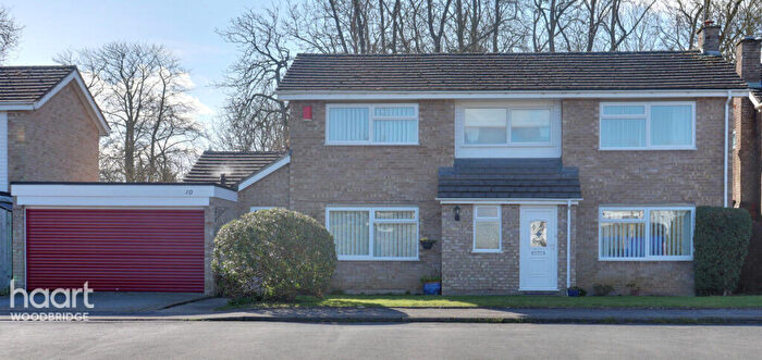 5 Bedroom Detached House For Sale In Hawthorn Place, Woodbridge, IP12
