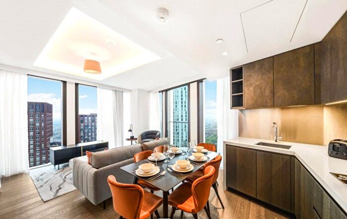 3 Bedroom Flat To Rent In Carnation Way, Thames City, SW8