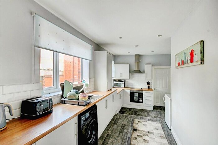 4 Bedroom Terraced House For Sale In Rawling Road, Gateshead, NE8