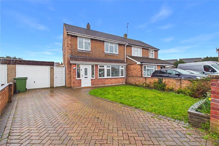 3 Bedroom Semi Detached House For Sale In Longcroft Road, Thatcham, Berkshire, RG19