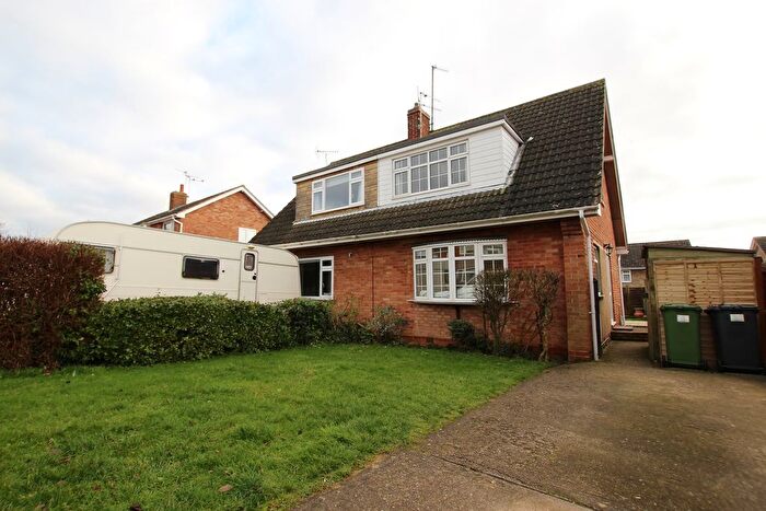 3 Bedroom Semi-Detached House To Rent In Hawthorn Road, Yaxley, Peterborough, PE7