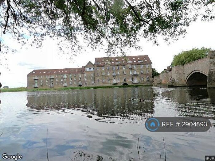 2 Bedroom Flat To Rent In Godmanchester, Huntingdon, PE29