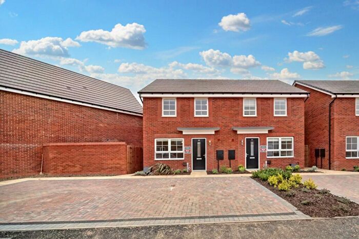 3 Bedroom Semi-Detached House To Rent In Naples Close, Rugby, Warwickshire, CV22