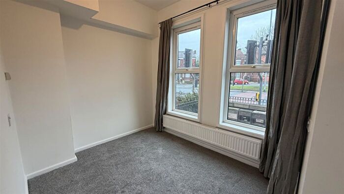 1 Bedroom Flat To Rent In Stockport Road, Levenshulme, M19