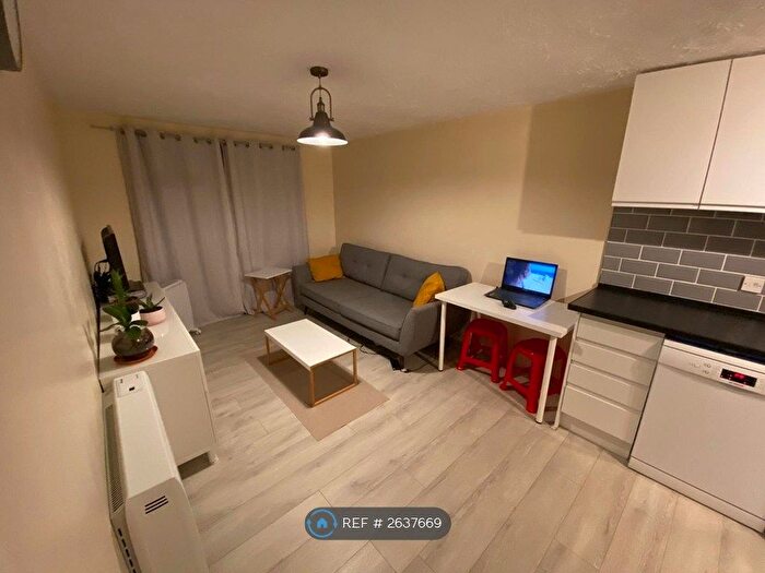 1 Bedroom Flat To Rent In Tynemouth Road, London, SE18
