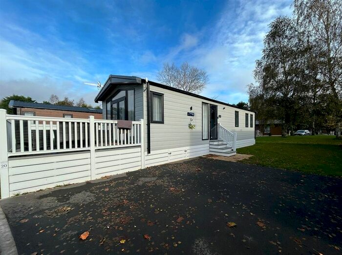 2 Bedroom Property For Sale In Carnoustie, Allerthorpe Golf Amp; Country Park, Waplington Lane., York, YO42