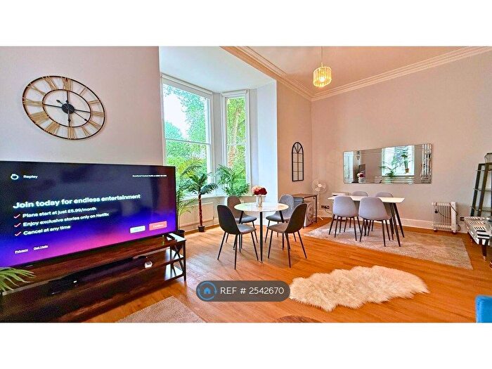 2 Bedroom Flat To Rent In Earl's Court Square, London, SW5