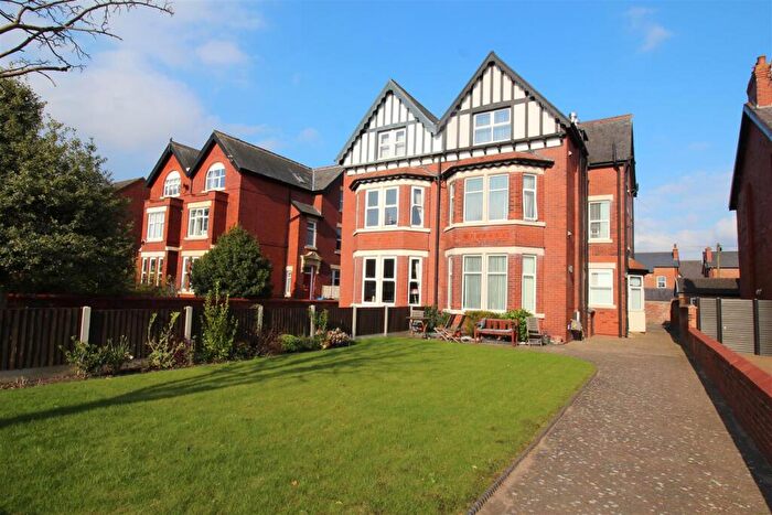 2 Bedroom Flat To Rent In Ansdell Road South, Lytham St. Annes, FY8