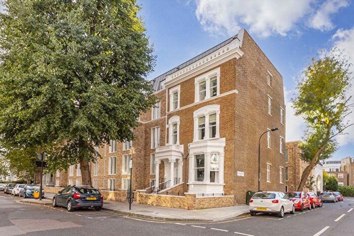 3 Bedroom Flat To Rent In Sinclair Road, London, W14